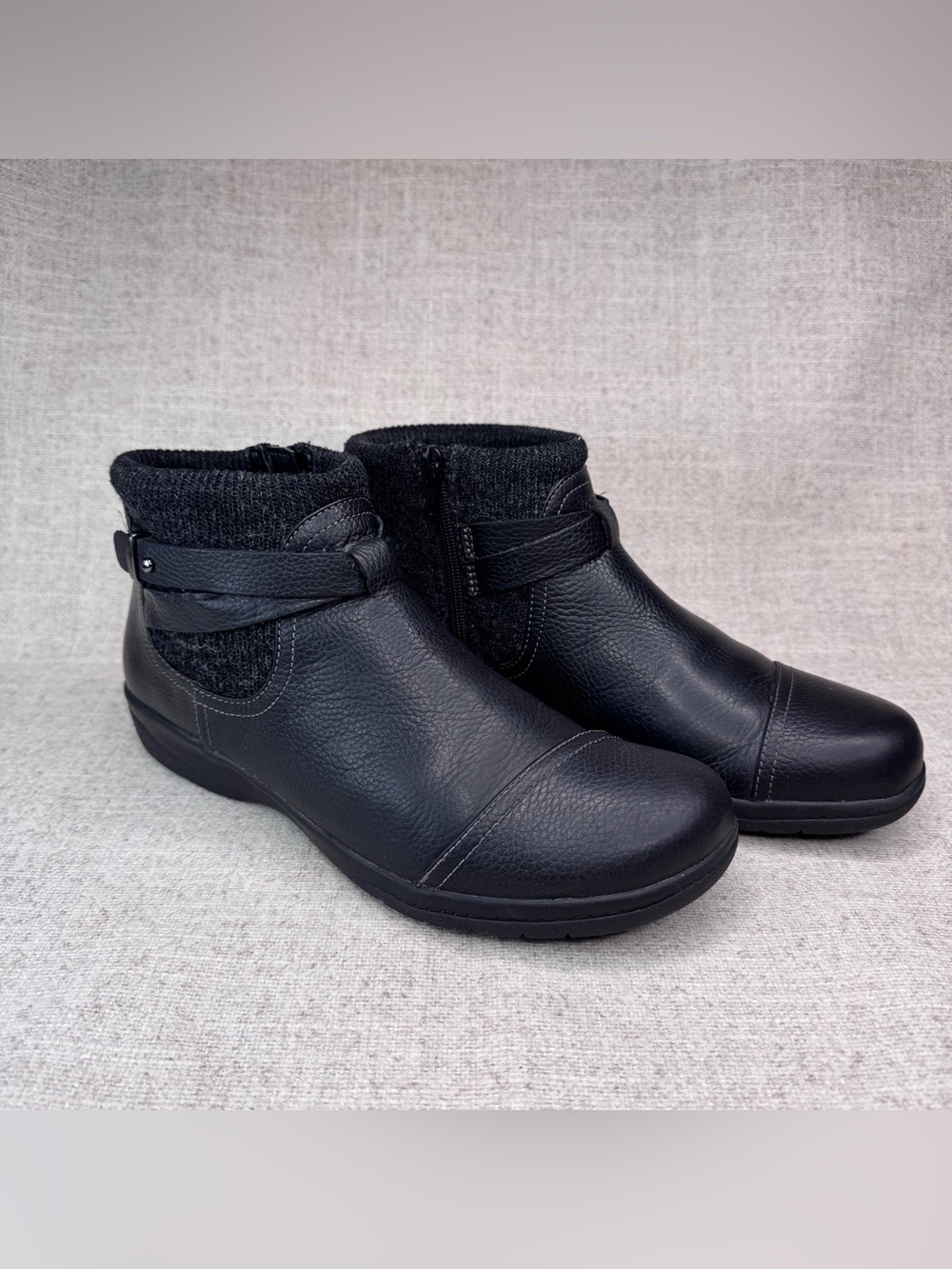 Clarks Black Leather Cheyn Ankle Boots size‎ 8.5 knit sweater ankle, wrap strap